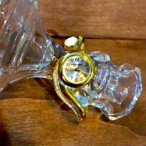 Casnow Quartz Wristwatch